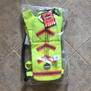 BNIB - Ergodyne Work Gear Low Profile Hydration Pack Hi-Vis Lime